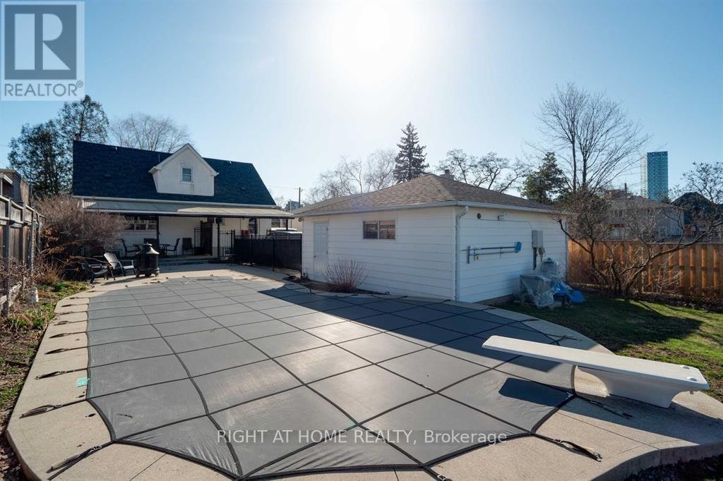 48 Jopling Avenue N, Toronto, ON, M9B 4G2 - 28
