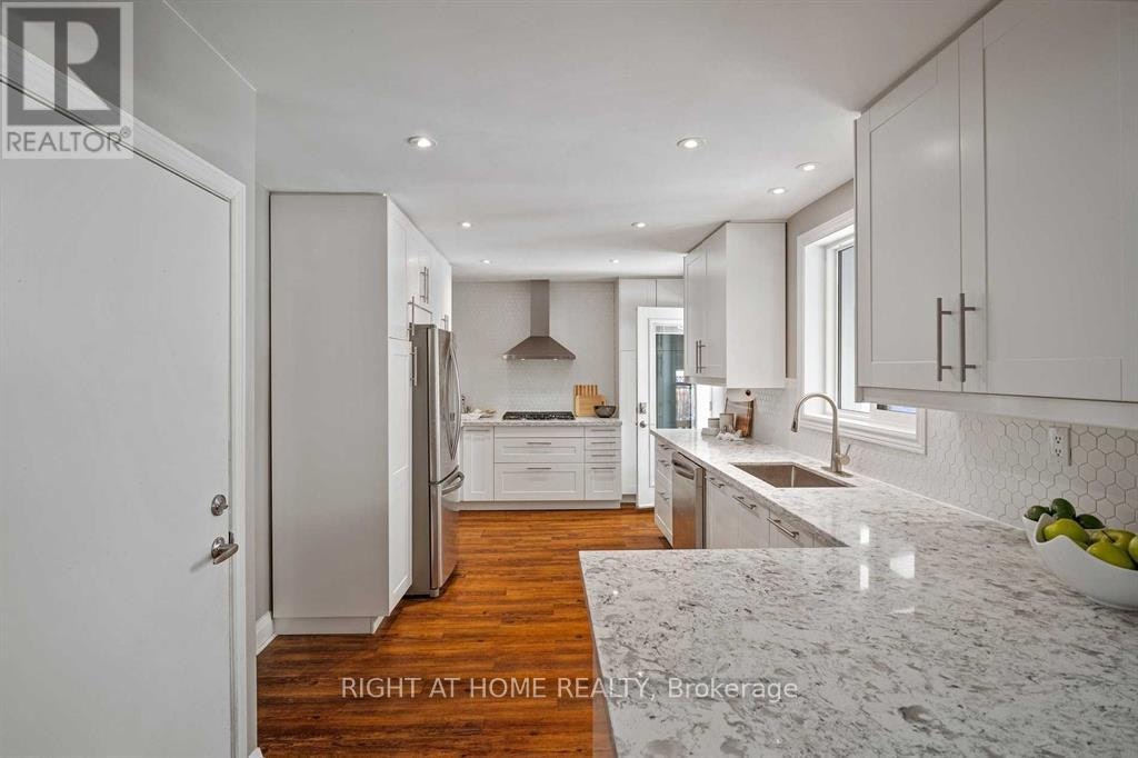 48 Jopling Avenue N, Toronto, ON, M9B 4G2 - 9
