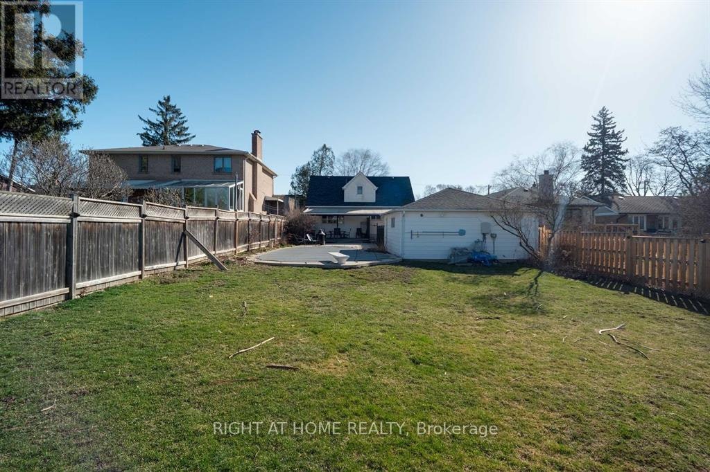 48 Jopling Avenue N, Toronto, ON, M9B 4G2 - 24