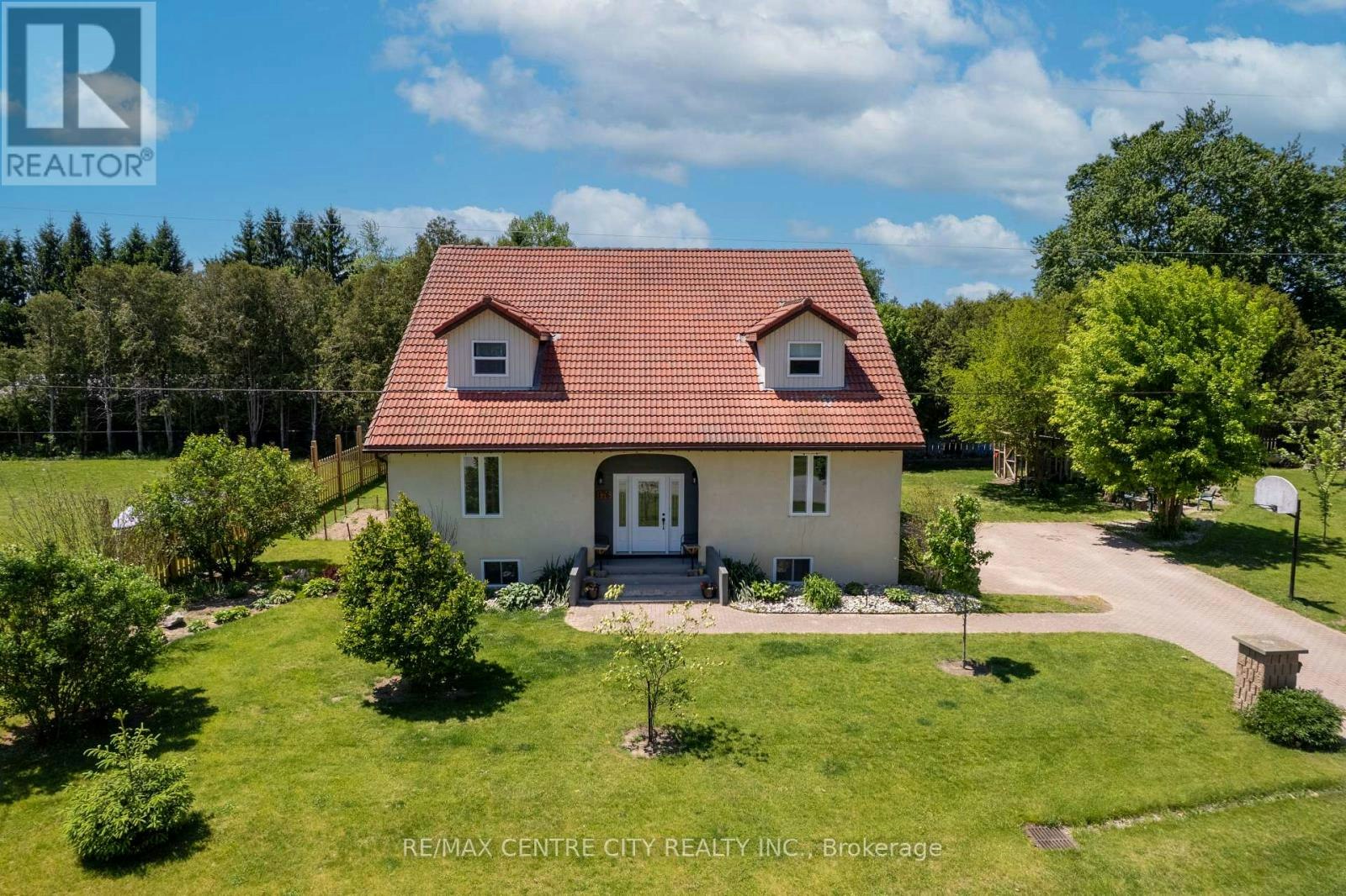 176 Eastman Avenue, Metcalfe, ON, N7G 3K1