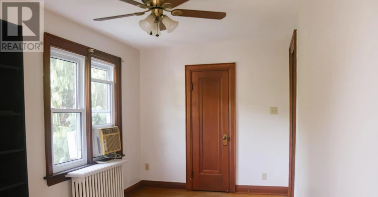 UPPER-55 Maple Street, St. Catharines, ON, L2R 2A8 - 7