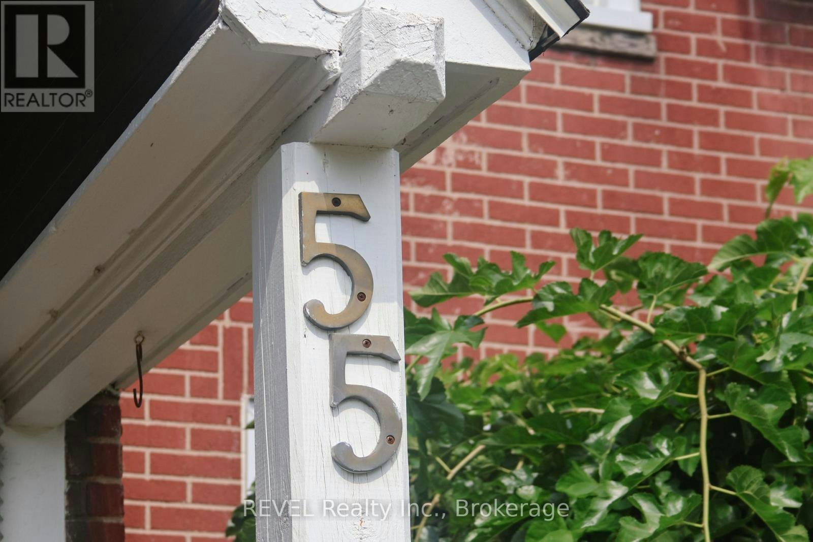 UPPER-55 Maple Street, St. Catharines, ON, L2R 2A8 - 2