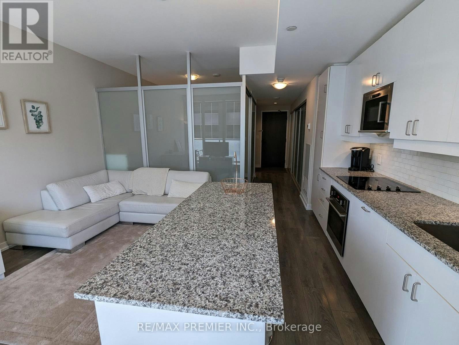 1907-426 University Avenue, Toronto, ON, M5G 1S9 - 8