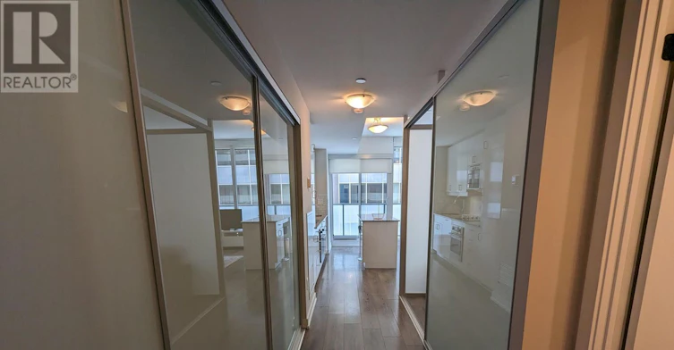 1907-426 University Avenue, Toronto, ON, M5G 1S9 - 3