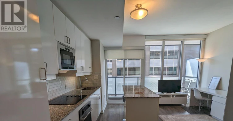 1907-426 University Avenue, Toronto, ON, M5G 1S9 - 5