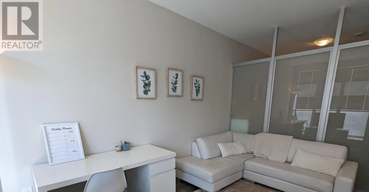 1907-426 University Avenue, Toronto, ON, M5G 1S9 - 13
