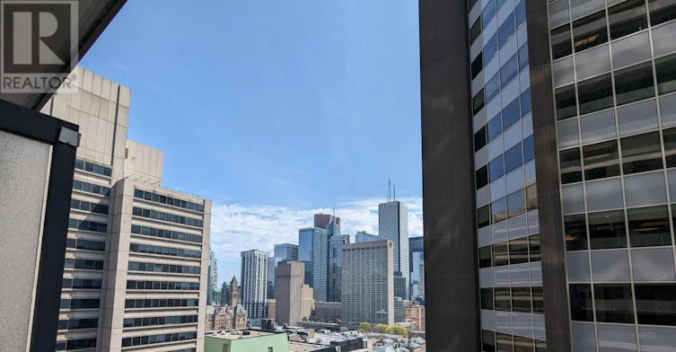 1907-426 University Avenue, Toronto, ON, M5G 1S9 - 17
