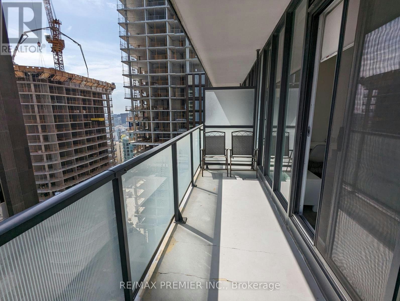 1907-426 University Avenue, Toronto, ON, M5G 1S9 - 20