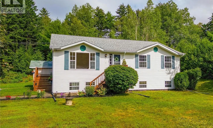 10 Meadow Brook Drive
