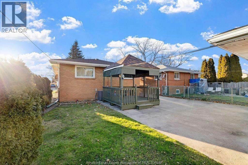 1970 Ferndale Avenue, Windsor, ON, N8T 2L1 - 26