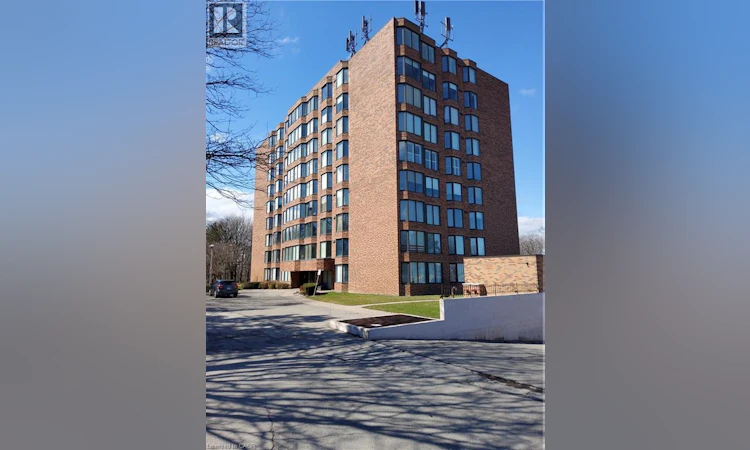 401-180 Limeridge Road W