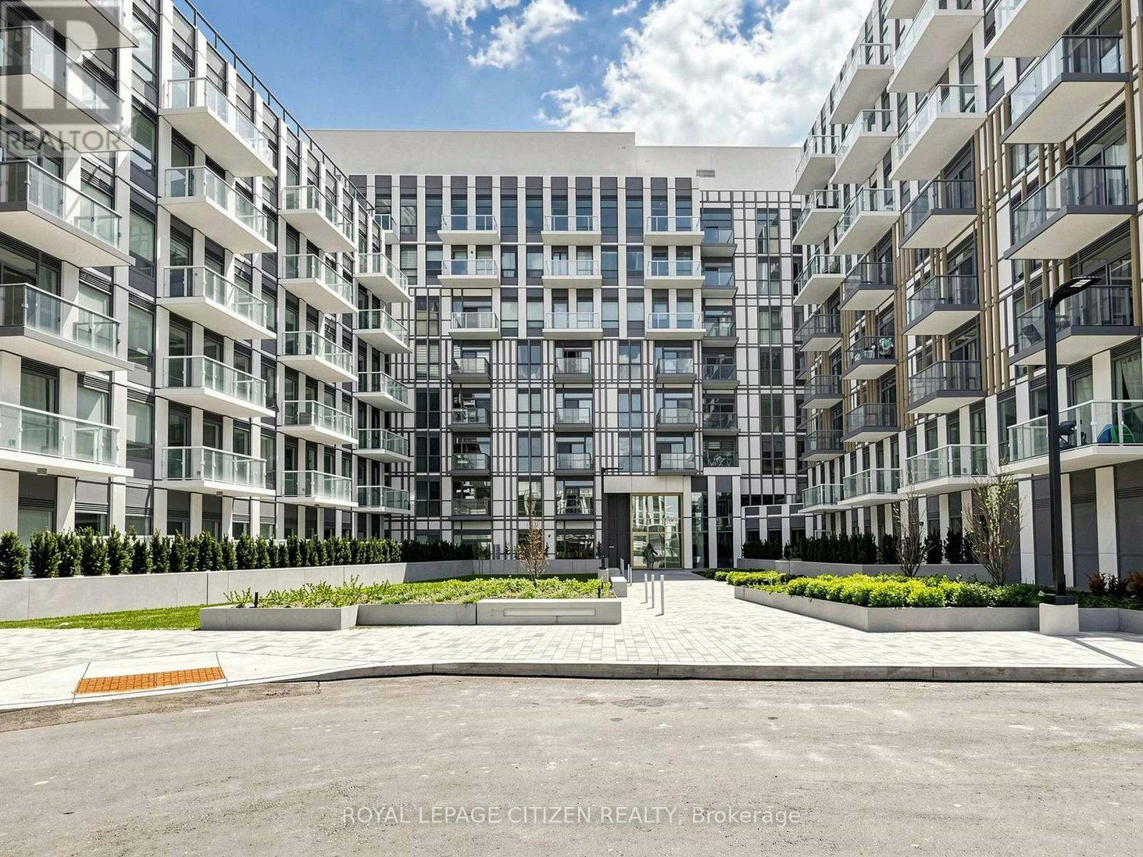 814-1005 Dundas Street, Oakville, ON, L6H 8C7