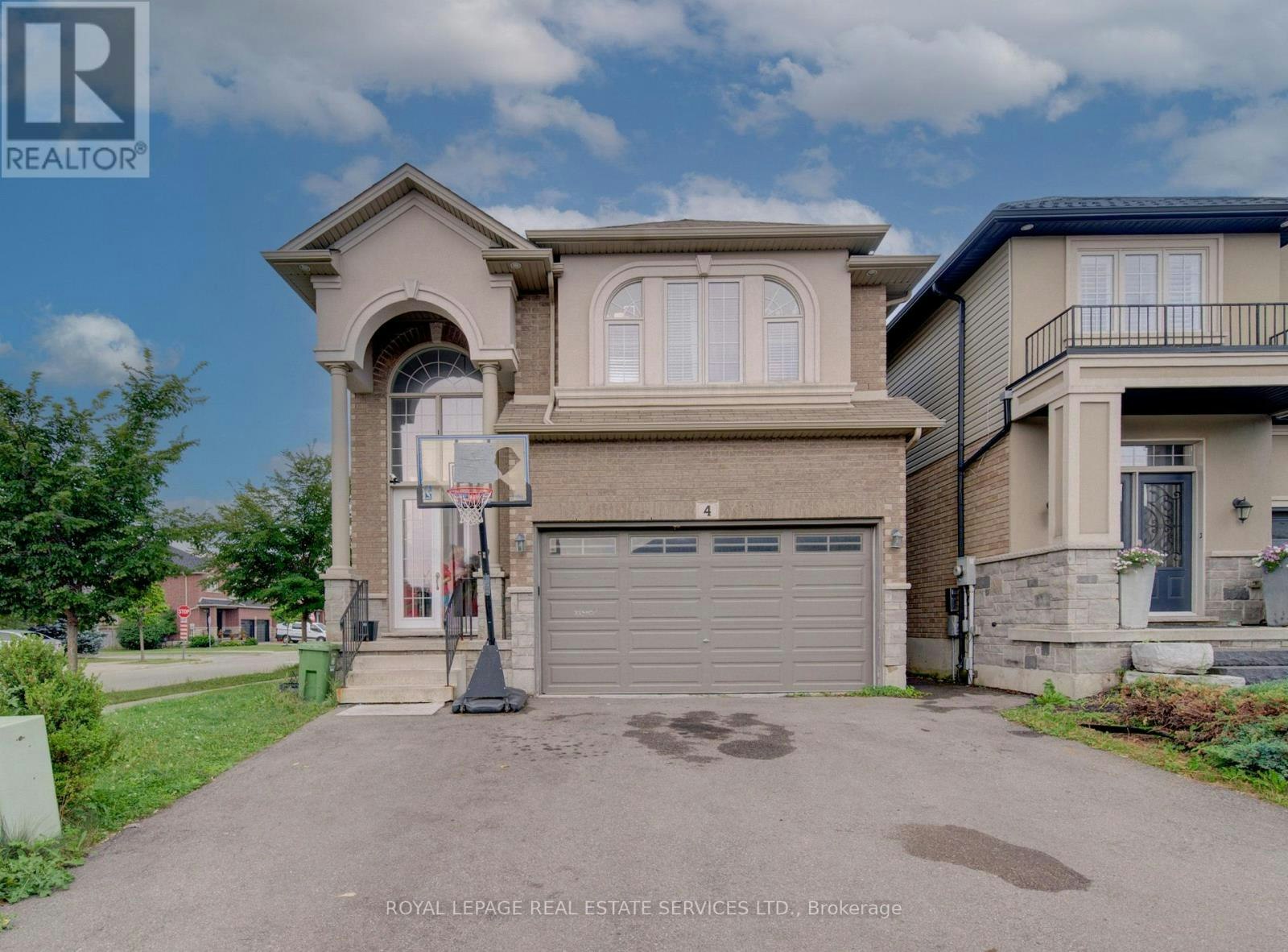 4 Chartwell Circle S, Hamilton, ON, L9A 0B6