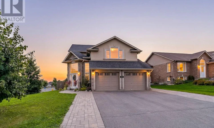 130 Bayside Crescent