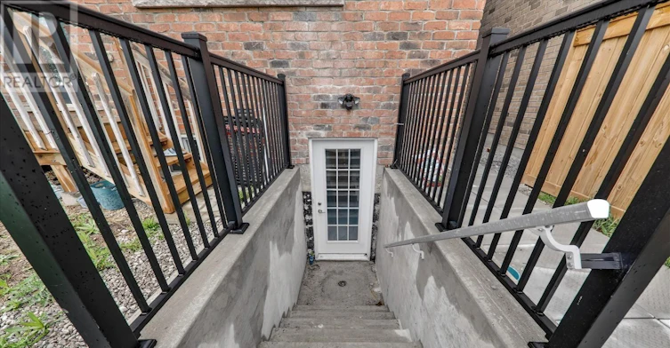 1159 Dragonfly Ave Avenue, Pickering, ON, L1X 0G1 - 2