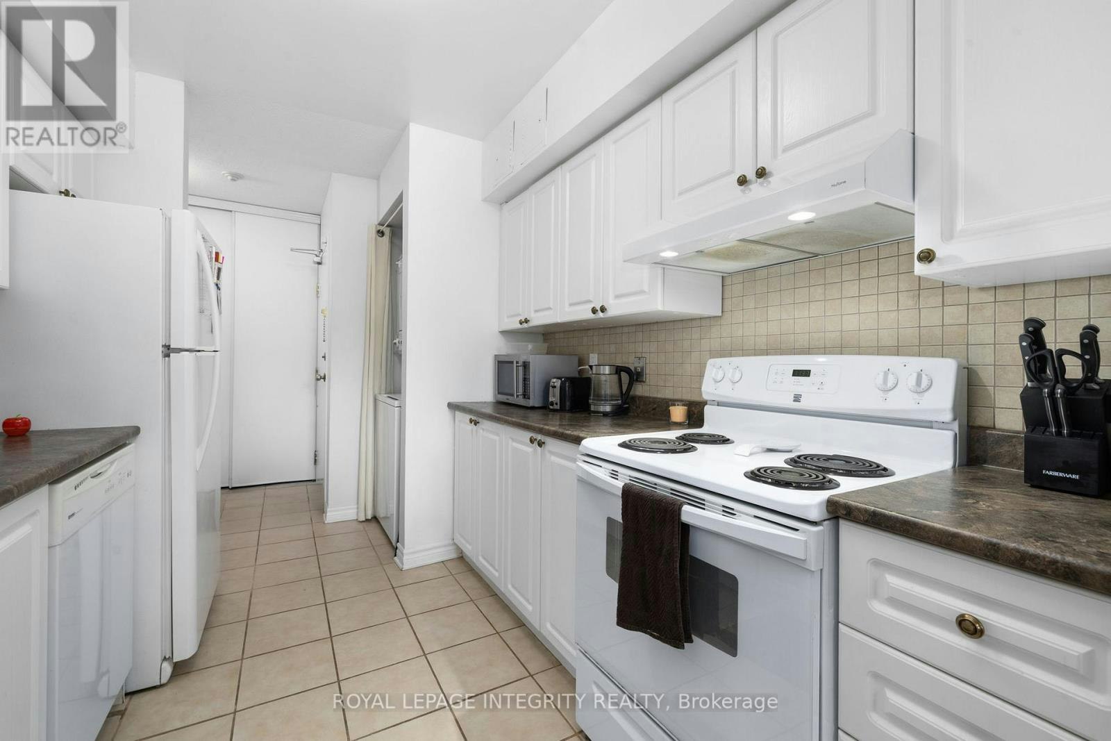 124-318 Lorry Greenberg Drive, Ottawa, ON, K1T 2R5 - 8