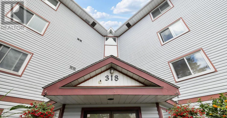 124-318 Lorry Greenberg Drive, Ottawa, ON, K1T 2R5 - 2