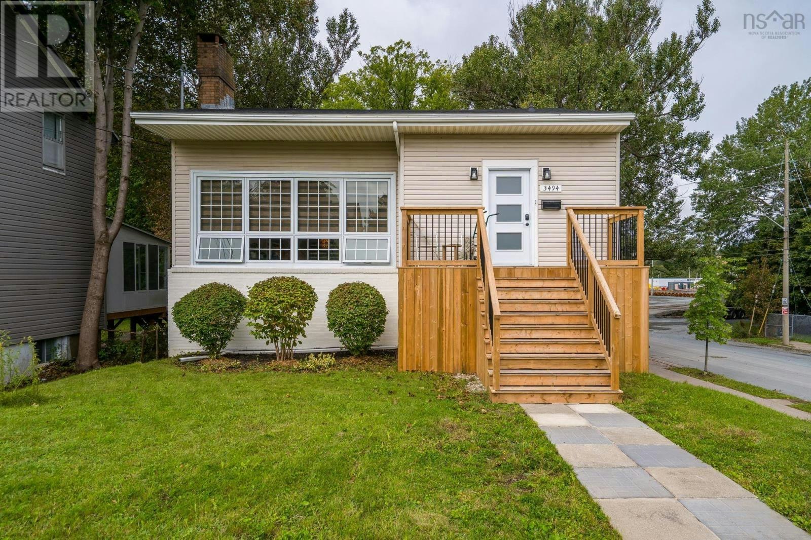 3494 St Andrews Avenue, Halifax, NS, B3L 3Y1