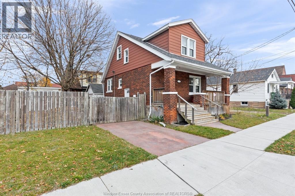 936 Arthur, Windsor, ON, N8Y 3Y3