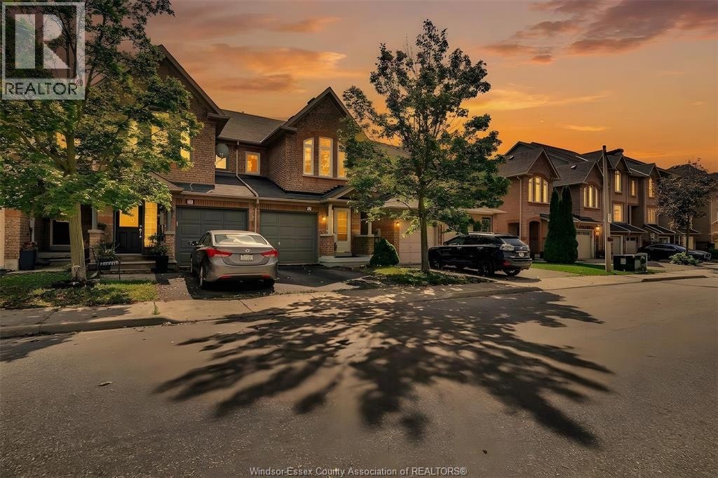 46-35 Tania Crescent, Vaughan, ON, L6A 2M8
