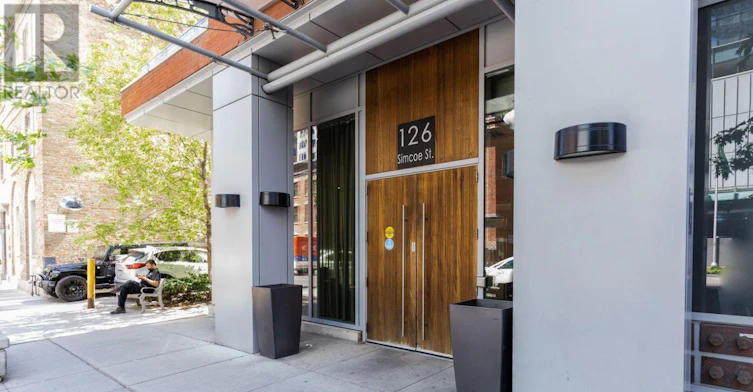 1302-126 Simcoe Street, Toronto, ON, M5H 4E6 - 2