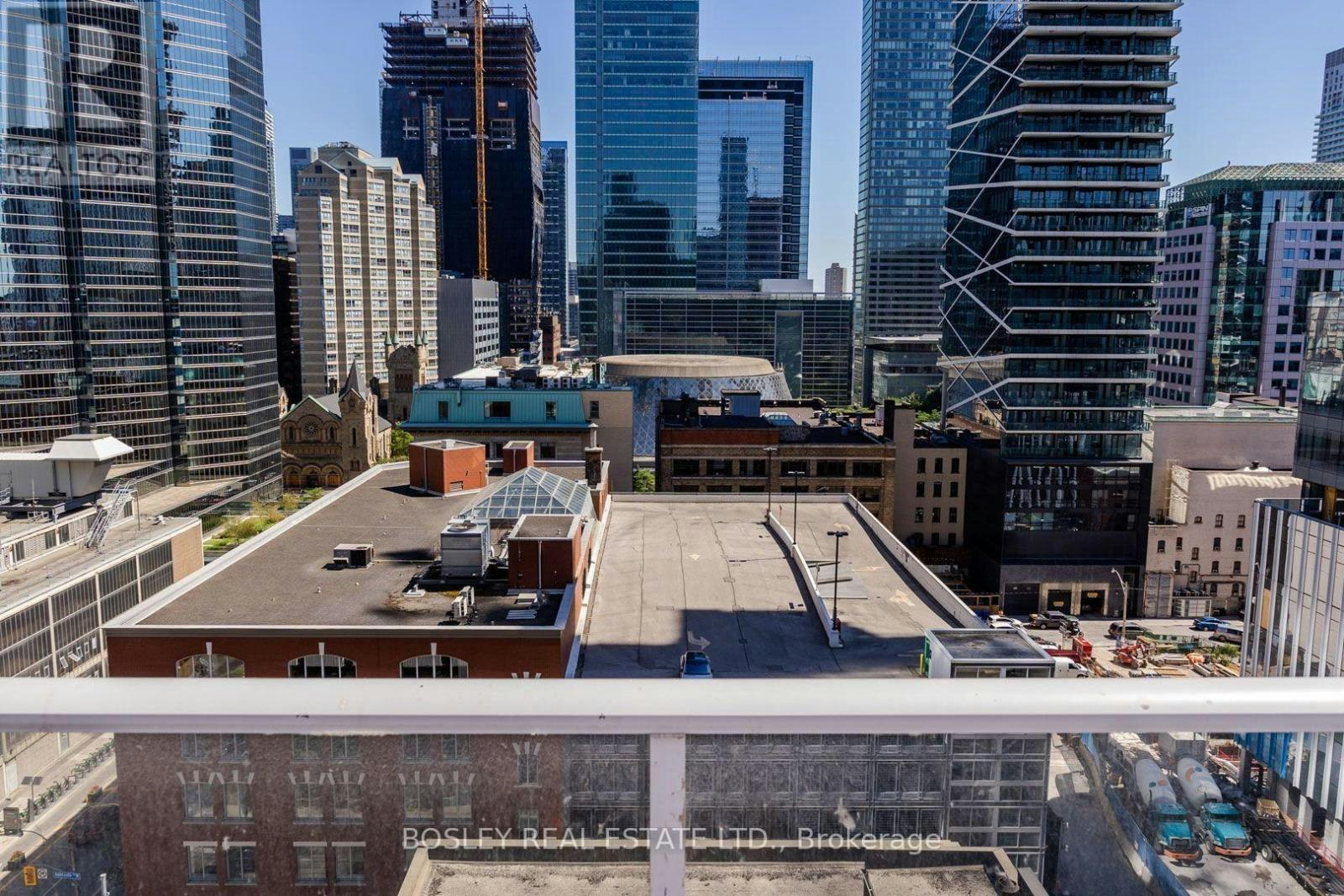 1302-126 Simcoe Street, Toronto, ON, M5H 4E6 - 22