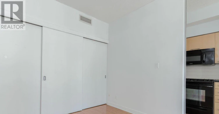 1302-126 Simcoe Street, Toronto, ON, M5H 4E6 - 8