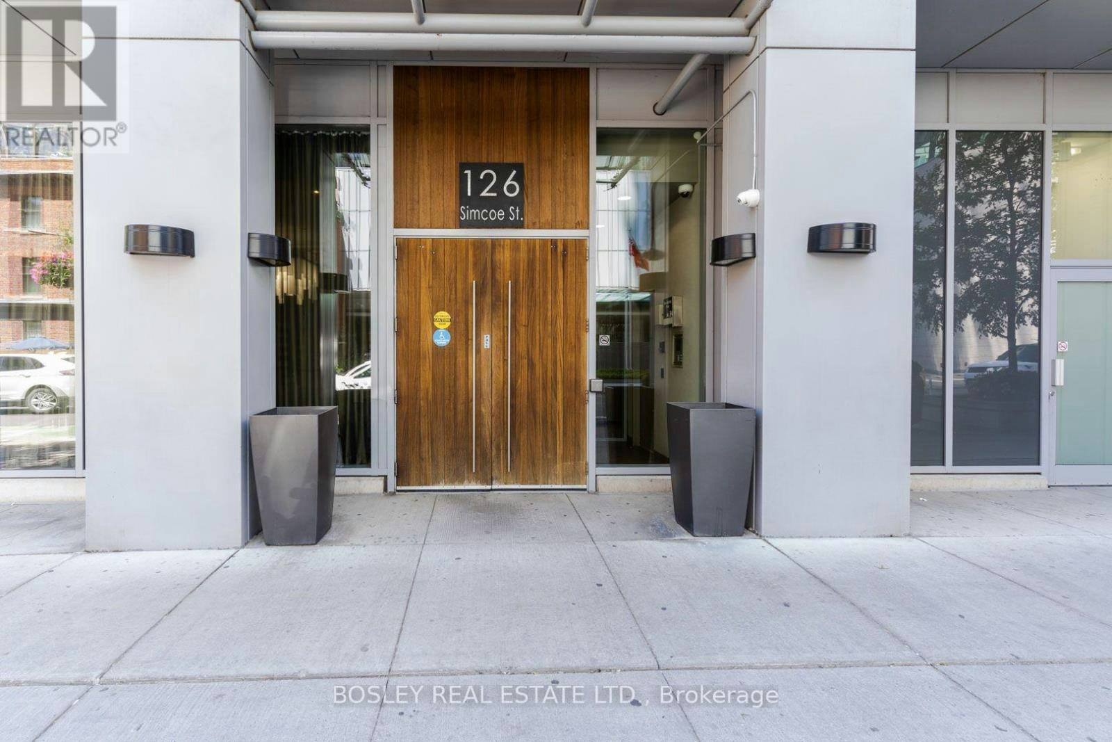 1302-126 Simcoe Street, Toronto, ON, M5H 4E6 - 28