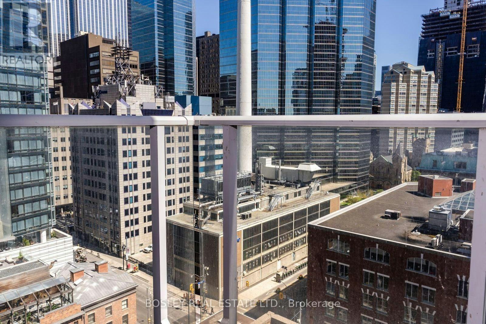 1302-126 Simcoe Street, Toronto, ON, M5H 4E6 - 21