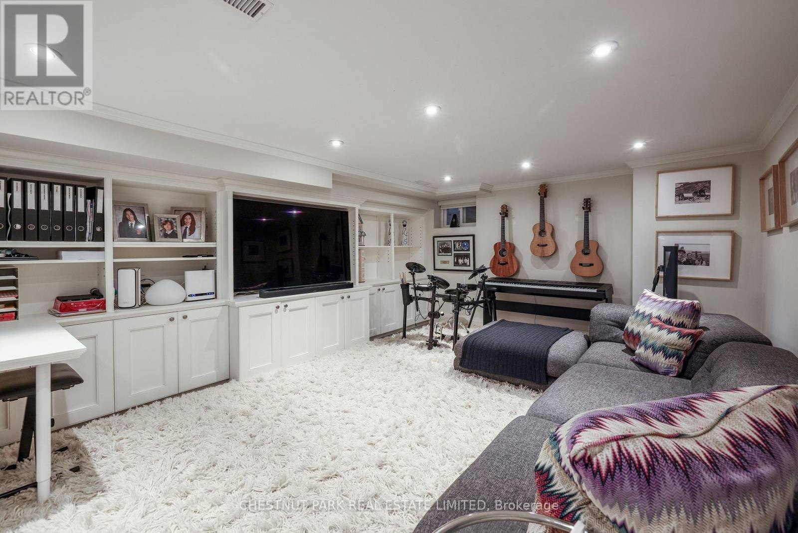 27 Gibson Avenue, Toronto, ON, M5R 1T4 - 22