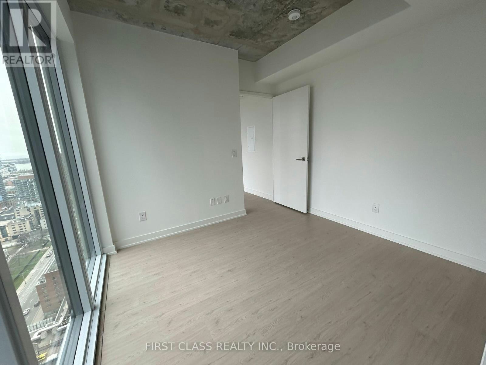 2809-65 Mutual Street, Toronto, ON, M5B 0E5 - 9