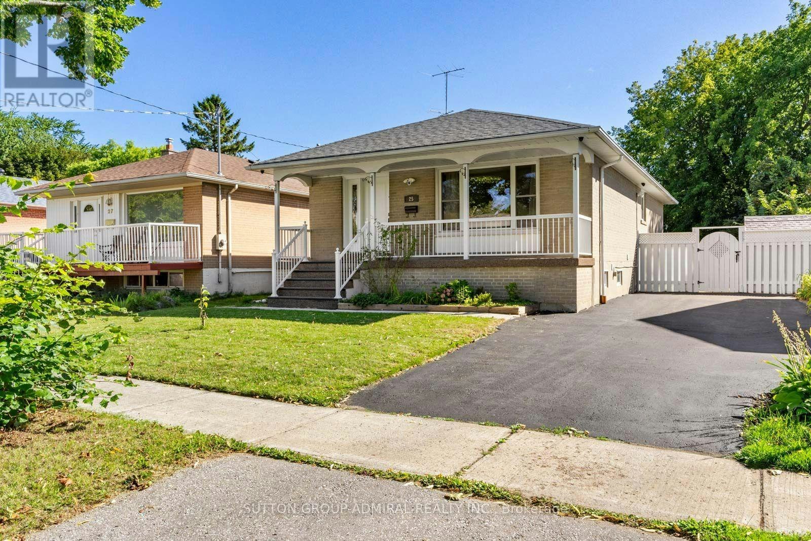 25 Rowallan Drive, Toronto, ON, M1E 2Y5
