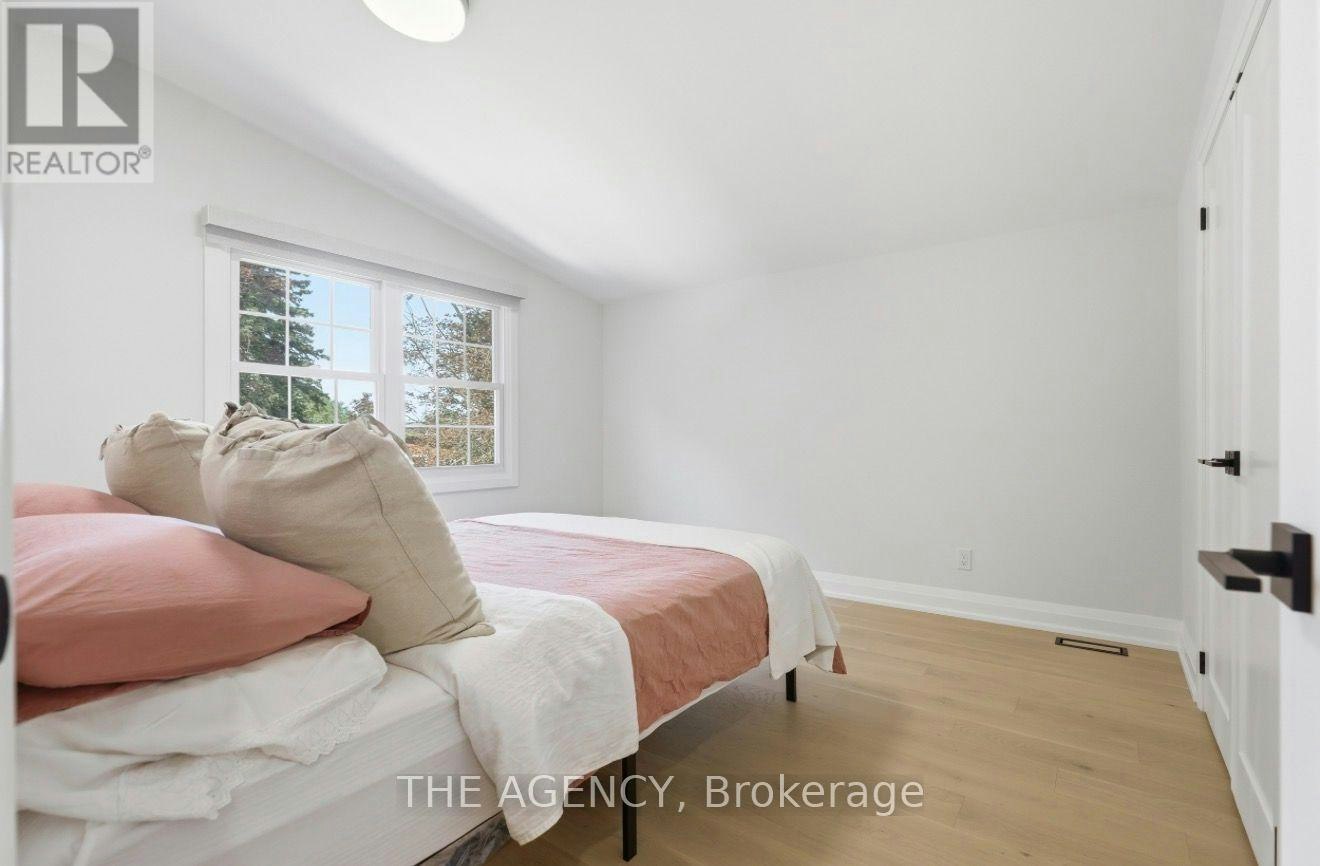 364 Adelaide Avenue E, Oshawa, ON, L1G 2A1 - 19