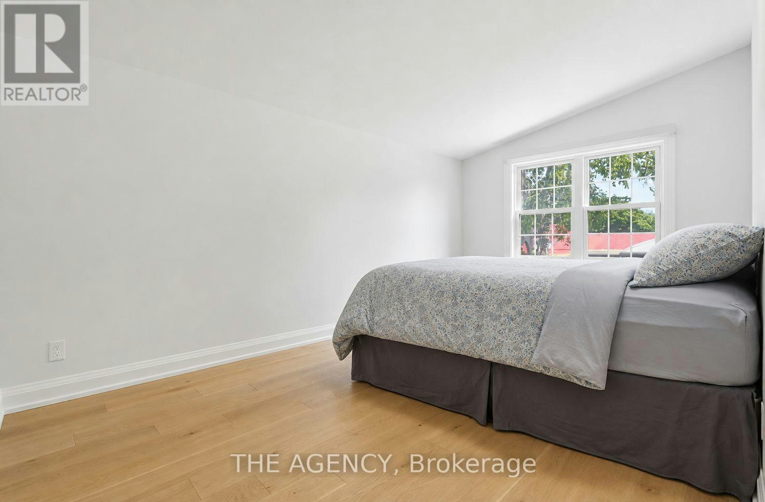 364 Adelaide Avenue E, Oshawa, ON, L1G 2A1 - 23
