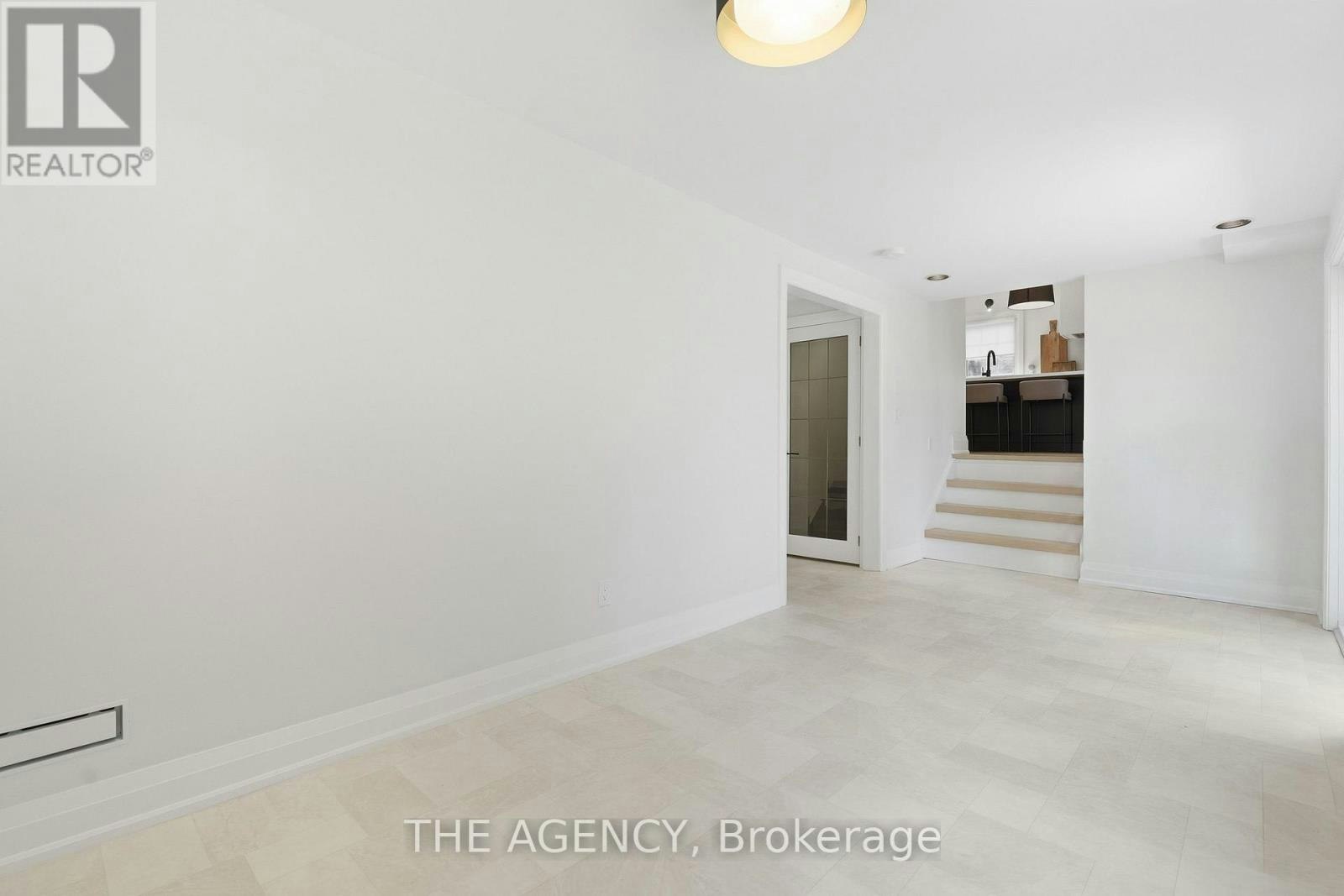 364 Adelaide Avenue E, Oshawa, ON, L1G 2A1 - 27
