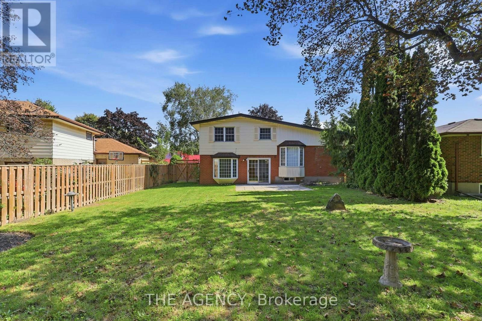 364 Adelaide Avenue E, Oshawa, ON, L1G 2A1 - 32