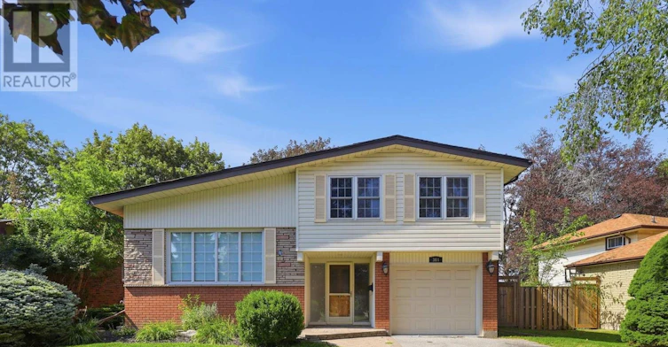 364 Adelaide Avenue E, Oshawa, ON, L1G 2A1