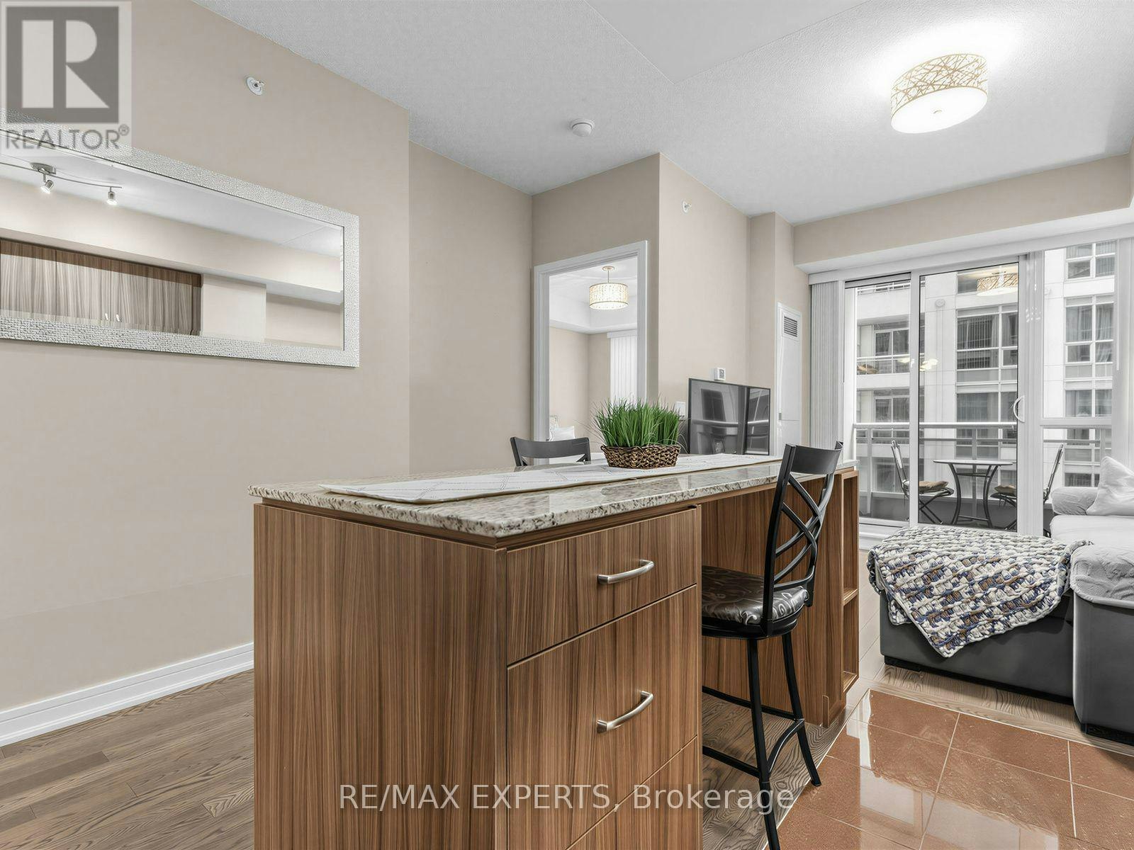408-9201 Yonge Street, Richmond Hill, ON, L4C 6Z2 - 12