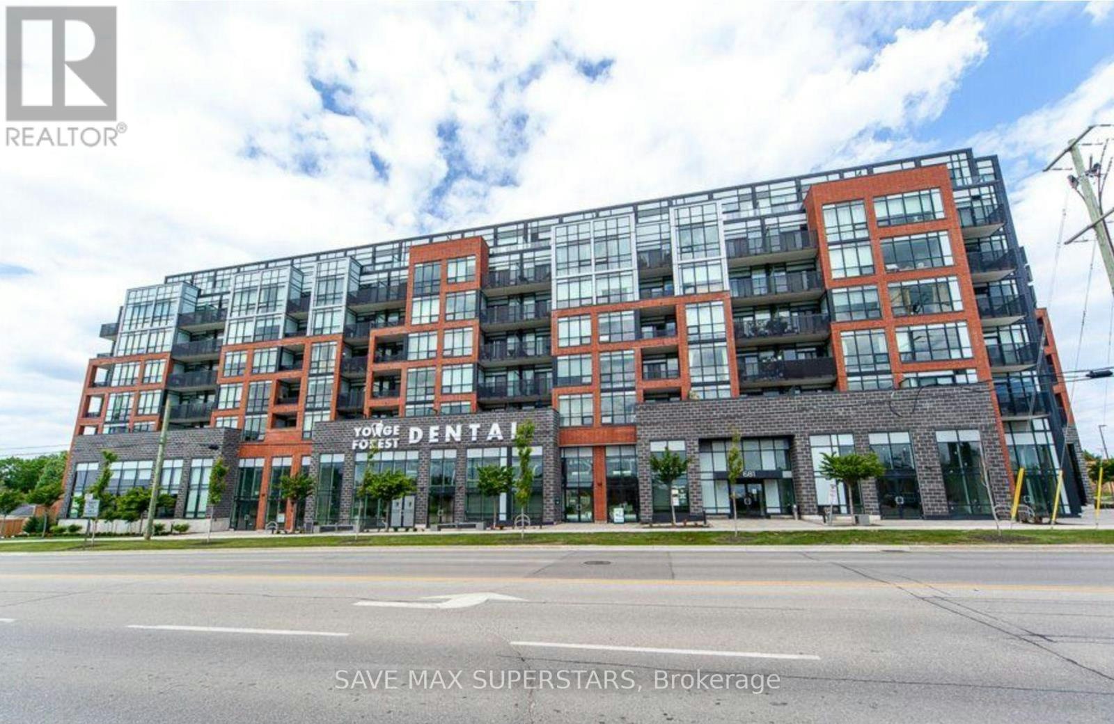 611-681 Yonge Street, Barrie, ON, L4N 4E8