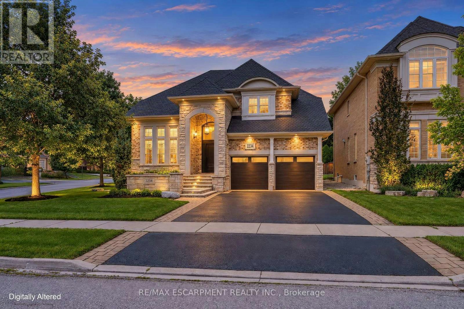 2234 Lyndhurst Drive, Oakville, ON, L6H 7V4