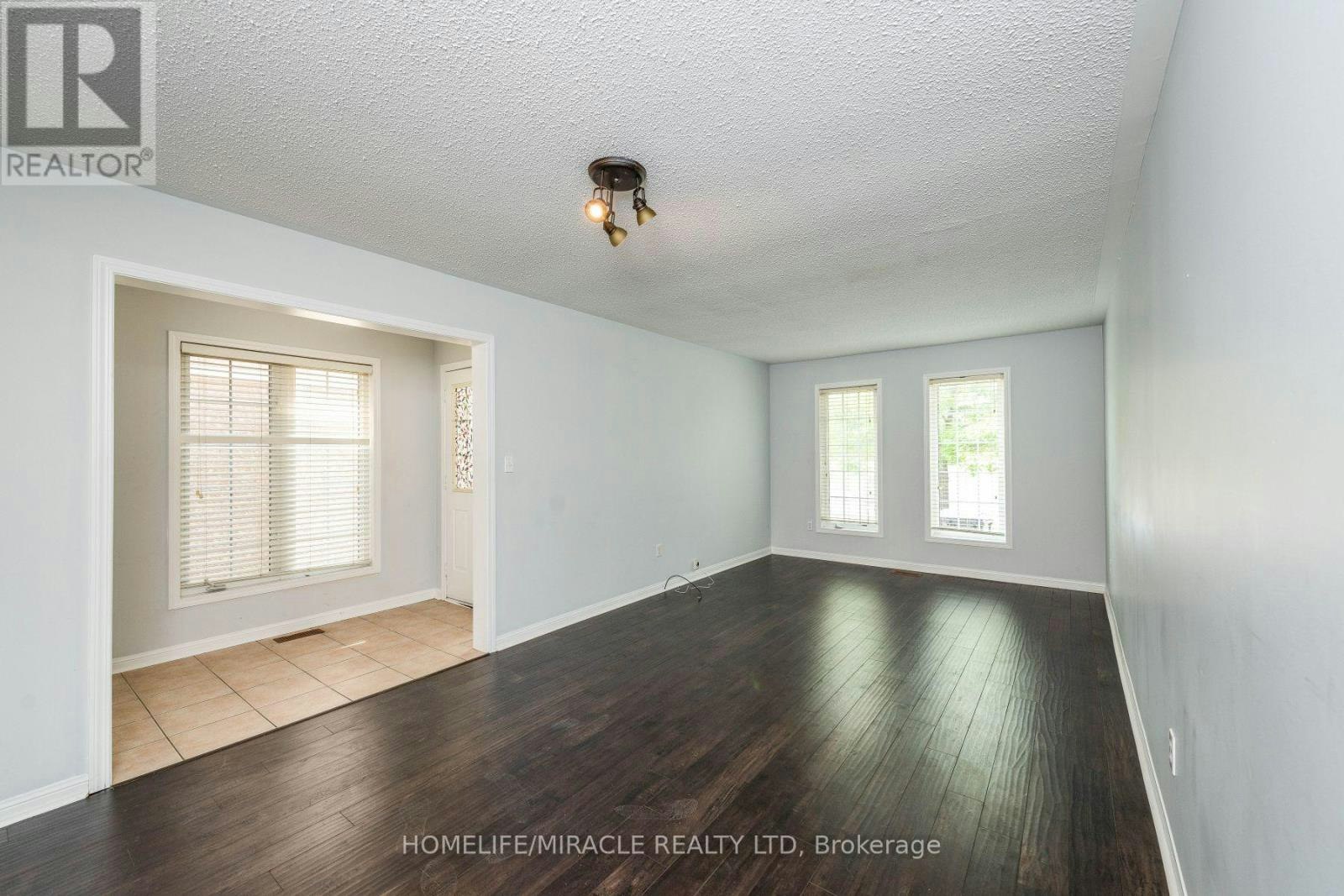 27 Sugarhill Drive N, Brampton, ON, L7A 3L8 - 4