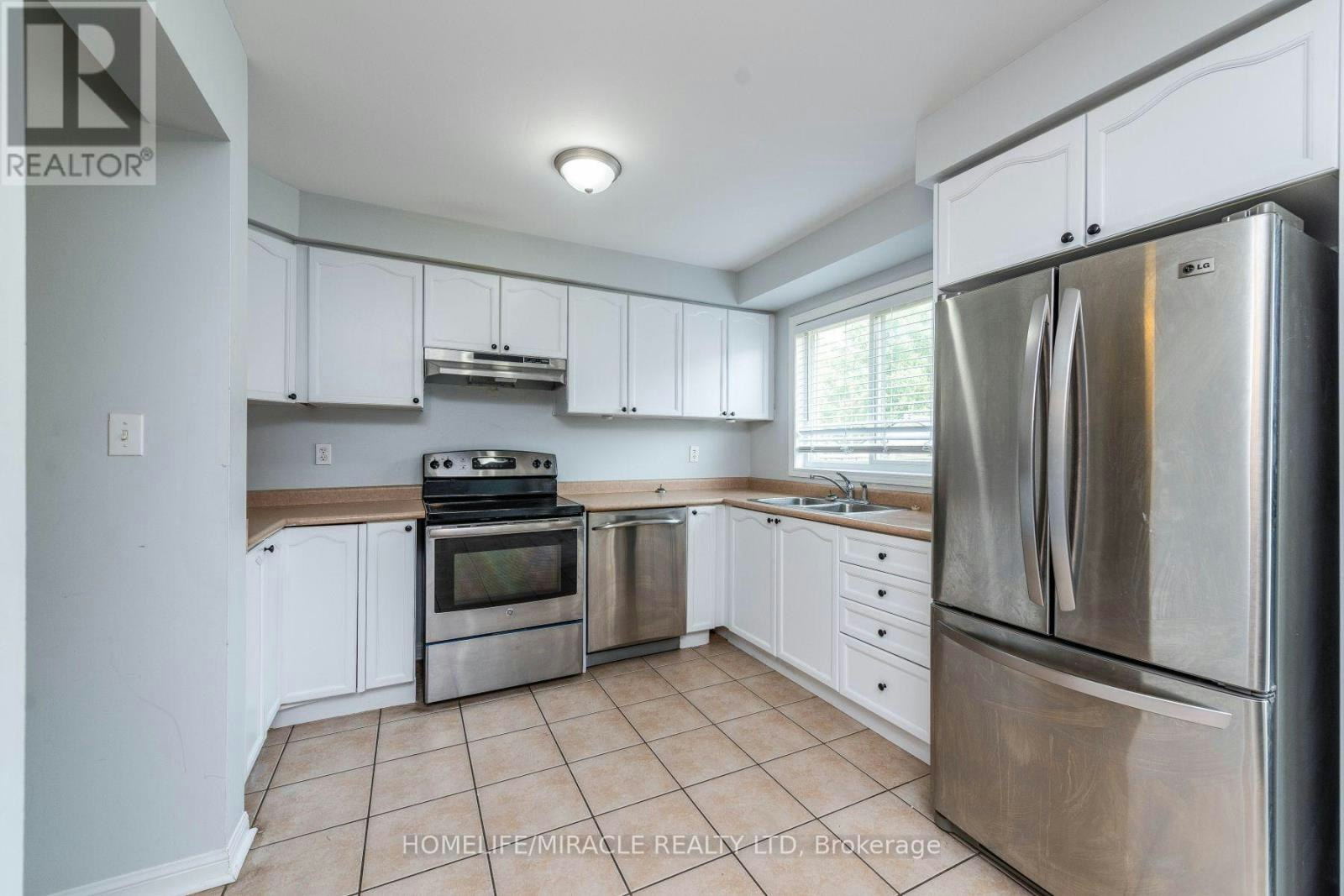 27 Sugarhill Drive N, Brampton, ON, L7A 3L8 - 9