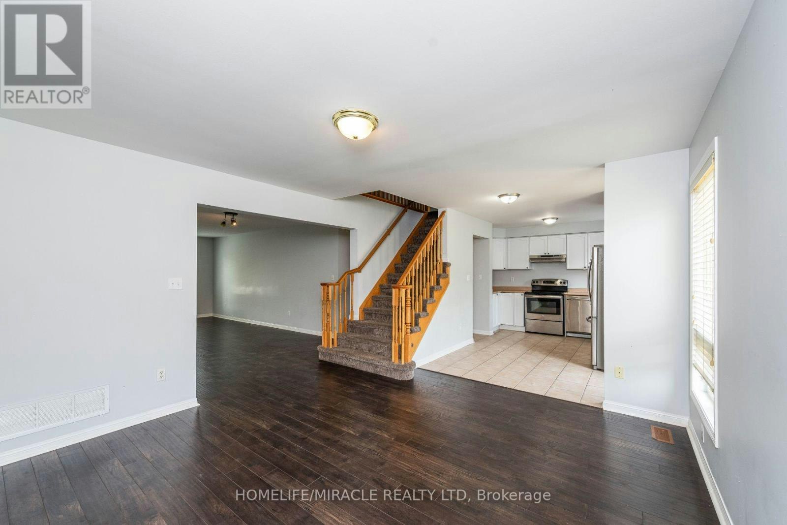 27 Sugarhill Drive N, Brampton, ON, L7A 3L8 - 7