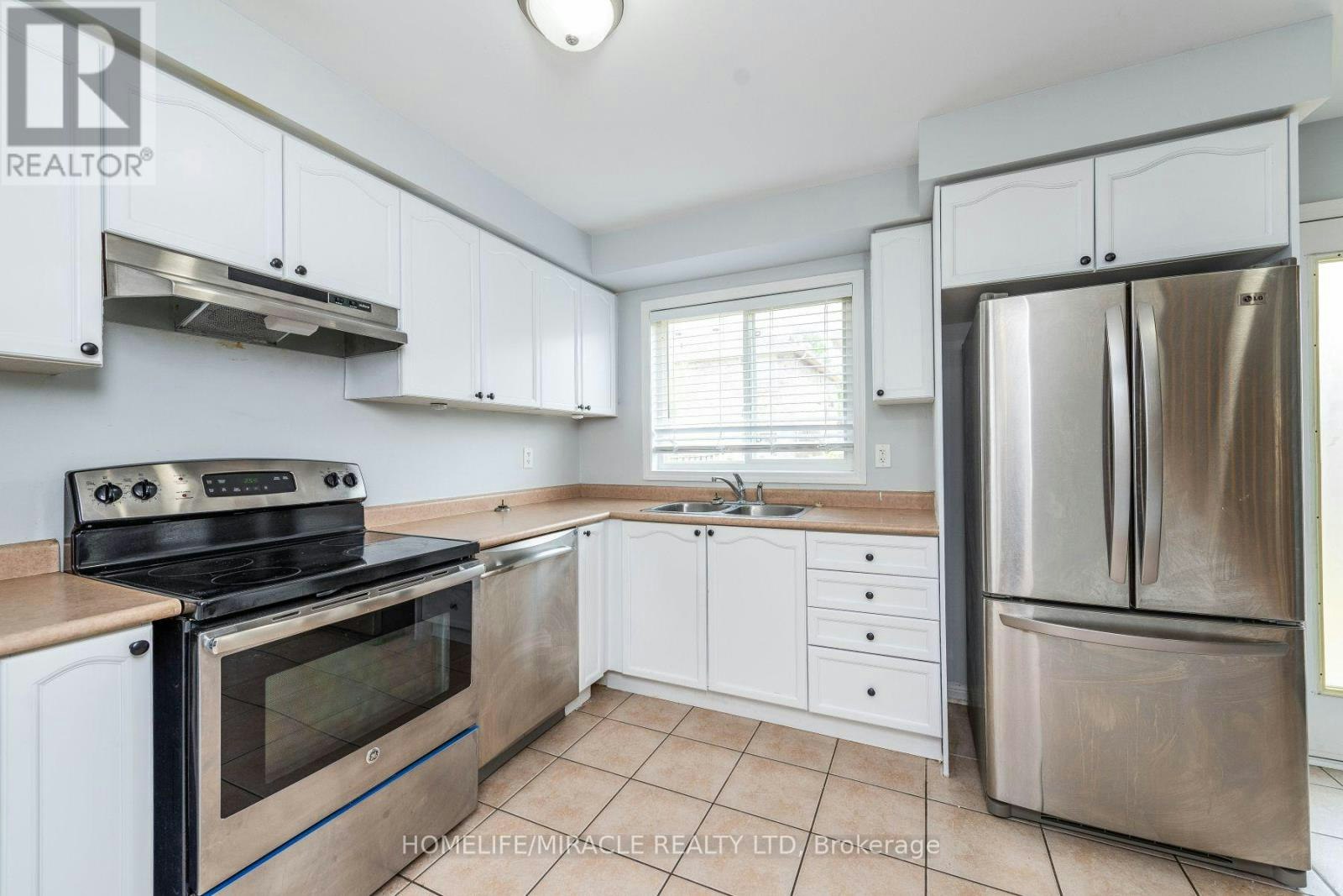 27 Sugarhill Drive N, Brampton, ON, L7A 3L8 - 10