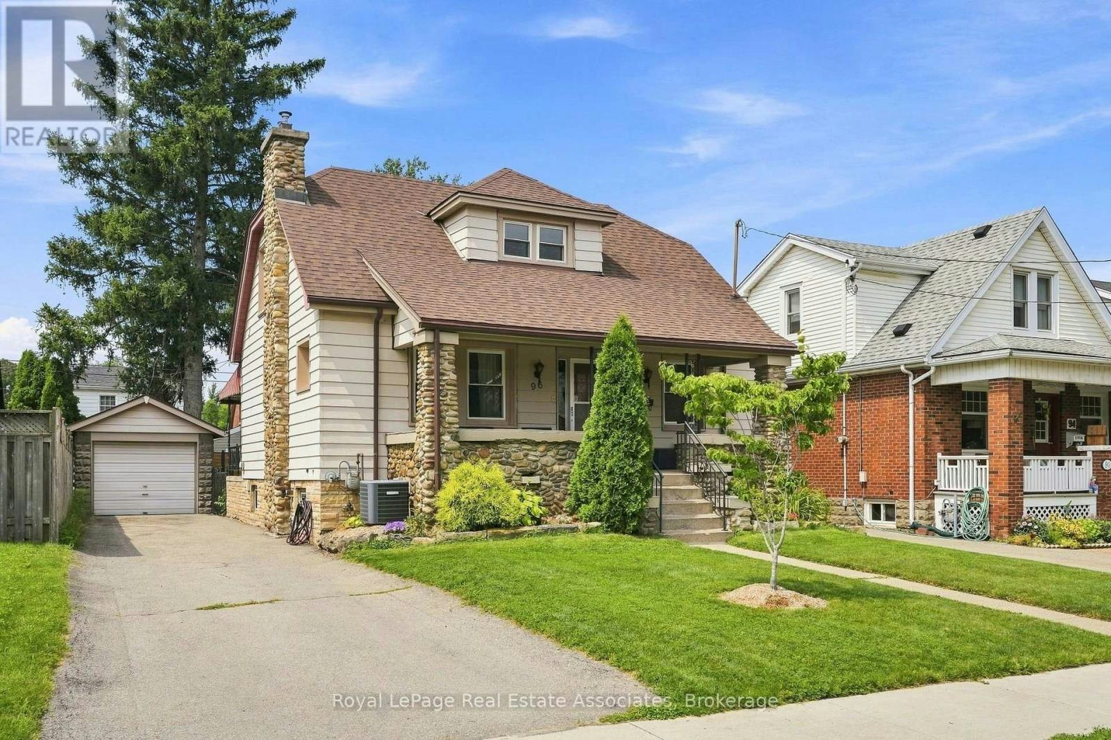 96 Huxley Avenue S, Hamilton, ON, L8K 2P8
