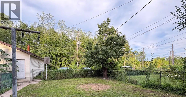 216 Cameron Avenue, Windsor, ON, N9B 1Y6 - 17