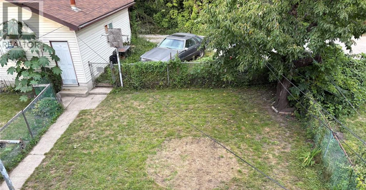 216 Cameron Avenue, Windsor, ON, N9B 1Y6 - 15