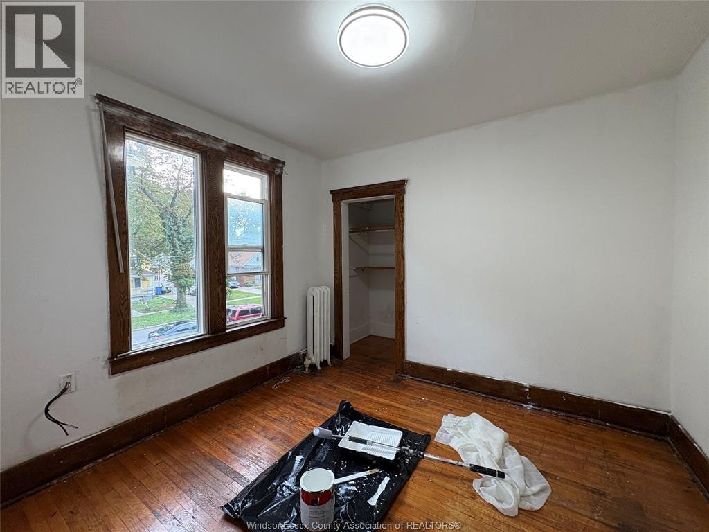 216 Cameron Avenue, Windsor, ON, N9B 1Y6 - 9