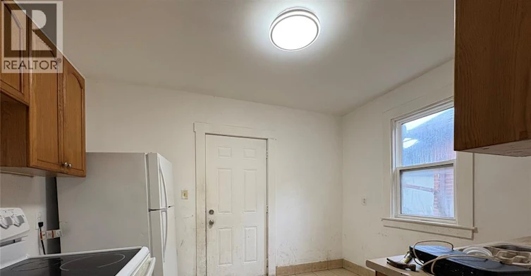 216 Cameron Avenue, Windsor, ON, N9B 1Y6 - 10