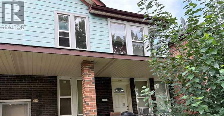 216 Cameron Avenue, Windsor, ON, N9B 1Y6 - 2